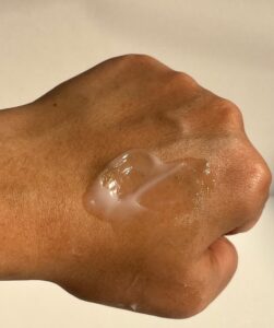 hands-on swatch iUNIK Beta Glucan Cream